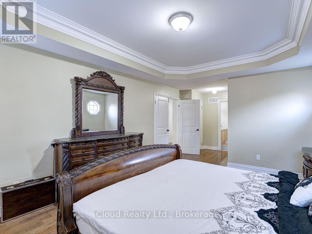 3 Vissini Way, Brampton (Bram East), Ontario  L6P 2W2 - Photo 22 - W12398811