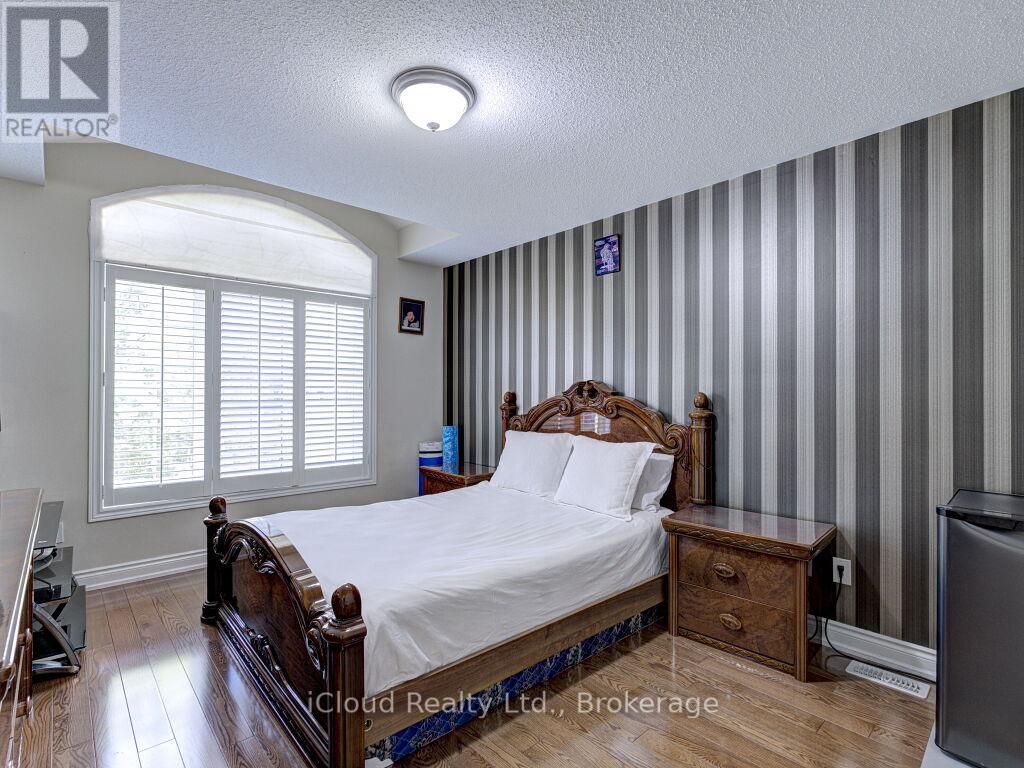 3 Vissini Way, Brampton (Bram East), Ontario  L6P 2W2 - Photo 24 - W12398811