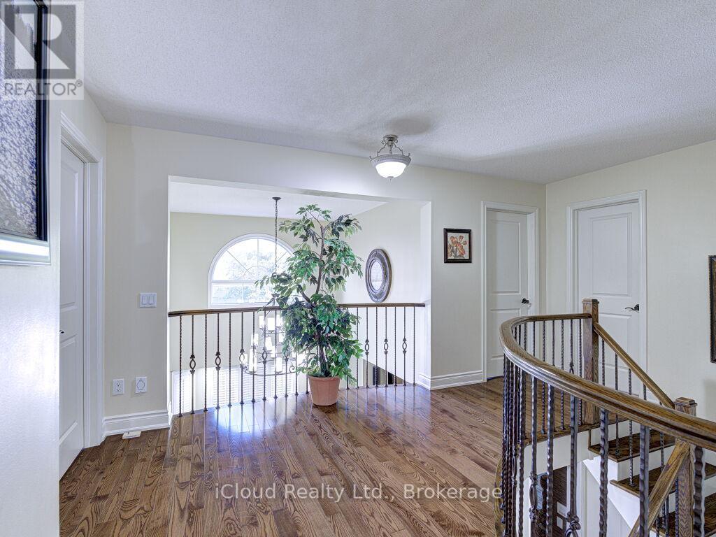 3 Vissini Way, Brampton (Bram East), Ontario  L6P 2W2 - Photo 27 - W12398811