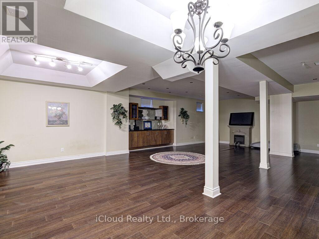 3 Vissini Way, Brampton (Bram East), Ontario  L6P 2W2 - Photo 29 - W12398811
