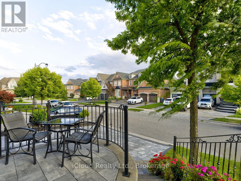 Property at 3 VISSINI WAY image 4