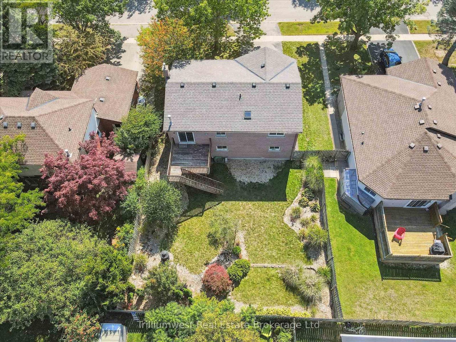 26 Brazolot Drive, Guelph, Ontario  N1G 4K8 - Photo 5 - X12398832
