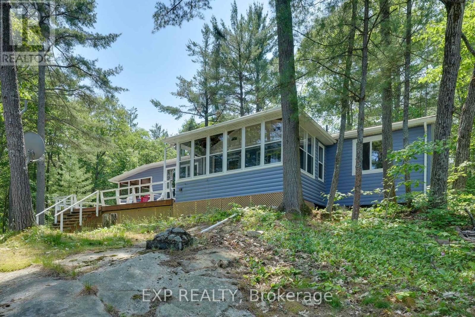 7156 Severn River Shore, Georgian Bay, Ontario  P0C 1M0 - Photo 2 - X12398810