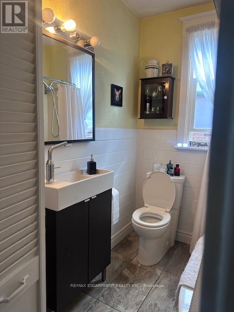 84 Barons Avenue N, Hamilton, Ontario  L8H 5A4 - Photo 21 - X12398818