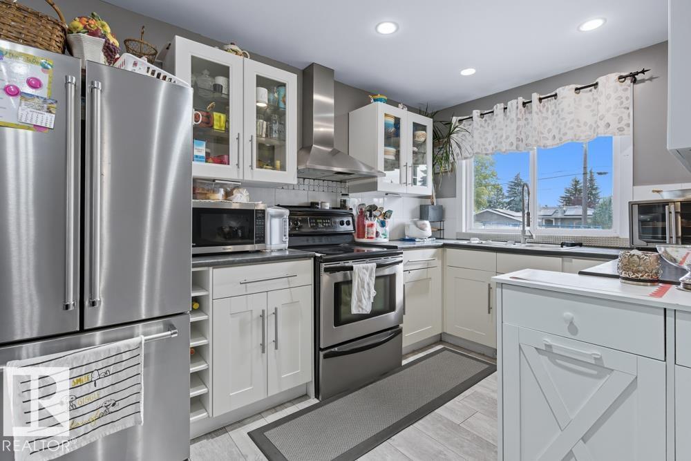 9211 69 ST NW, Edmonton, Alberta