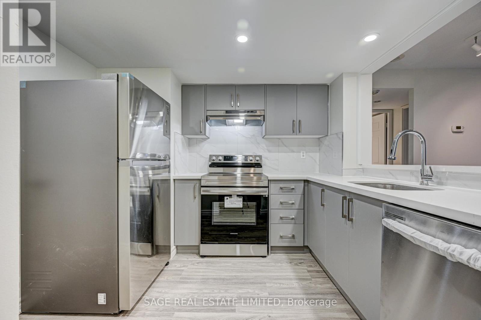 204 - 705 King Street W, Toronto, Ontario  M5V 2W8 - Photo 15 - C12398840