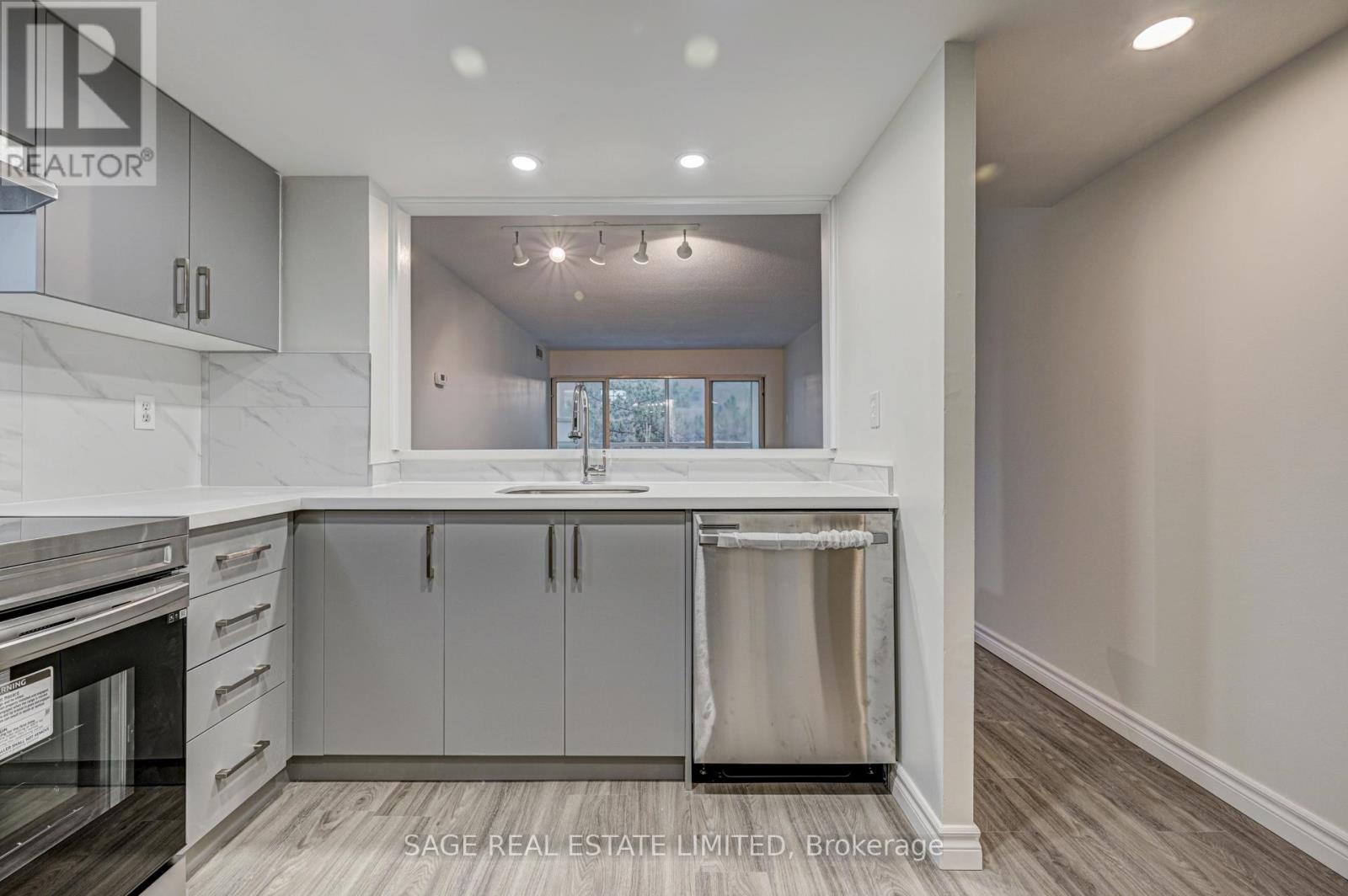 204 - 705 King Street W, Toronto, Ontario  M5V 2W8 - Photo 16 - C12398840