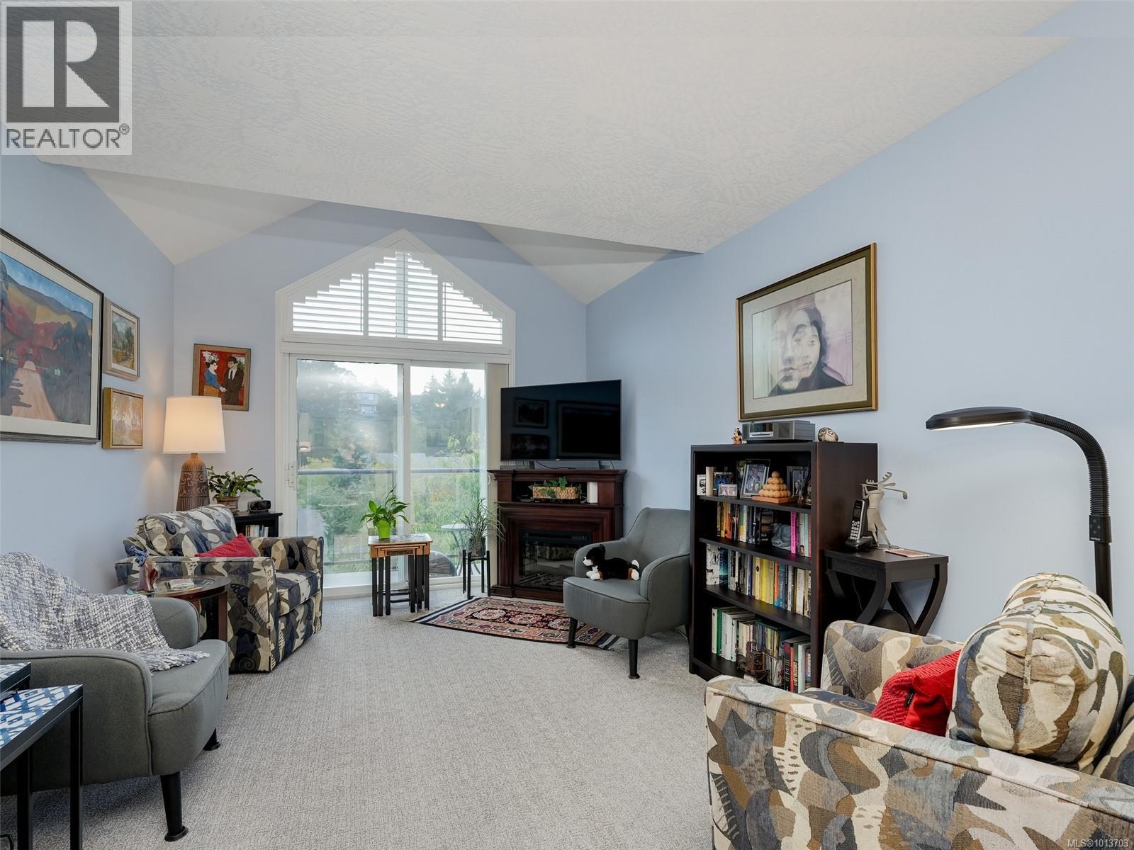 Property at 302 1485 Garnet Rd image 4