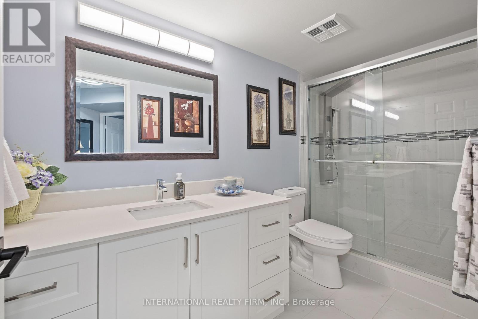 1706 - 55 Kingsbridge Garden Circle, Mississauga, Ontario  L5R 1Y1 - Photo 25 - W12398830