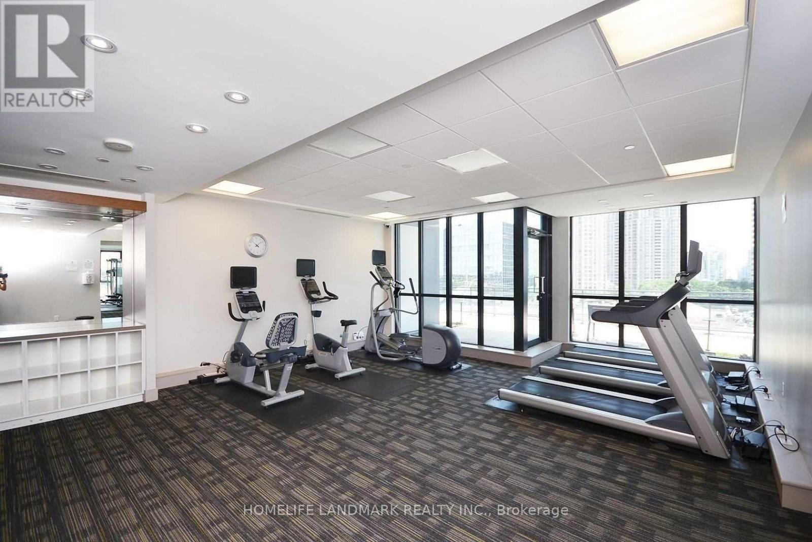 1902 - 75 Eglinton Avenue W, Mississauga, Ontario  L5R 0E5 - Photo 16 - W12398842
