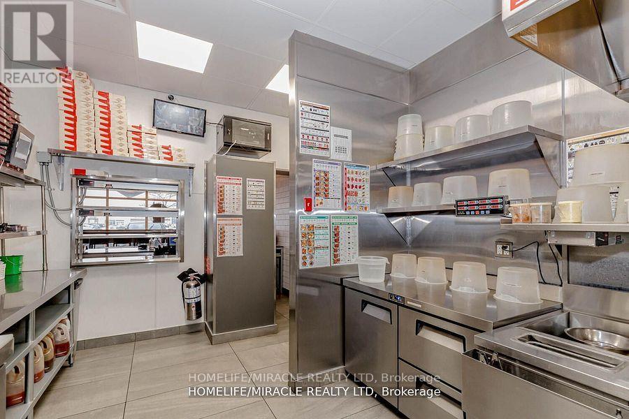 E - 163 First Street, Orangeville, Ontario  L9W 3J8 - Photo 24 - W12398854