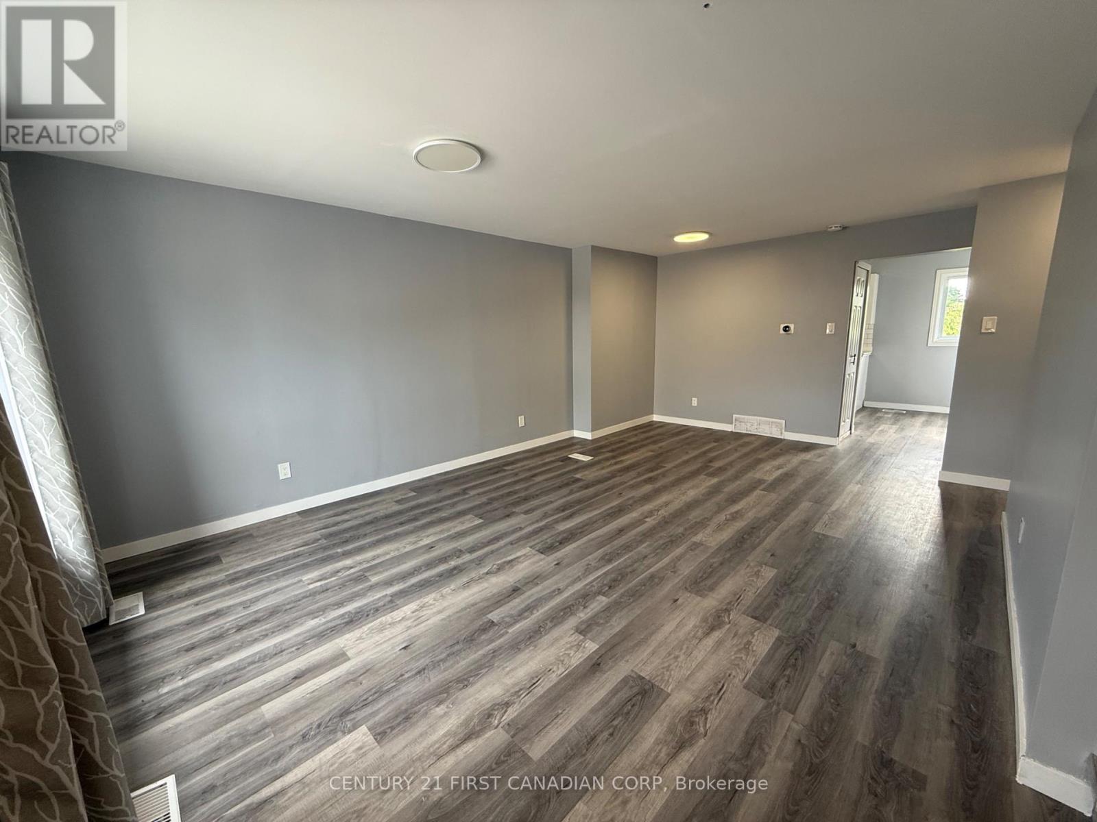 24 - 577 Third Street, London East, Ontario  N5V 4B9 - Photo 3 - X12335975
