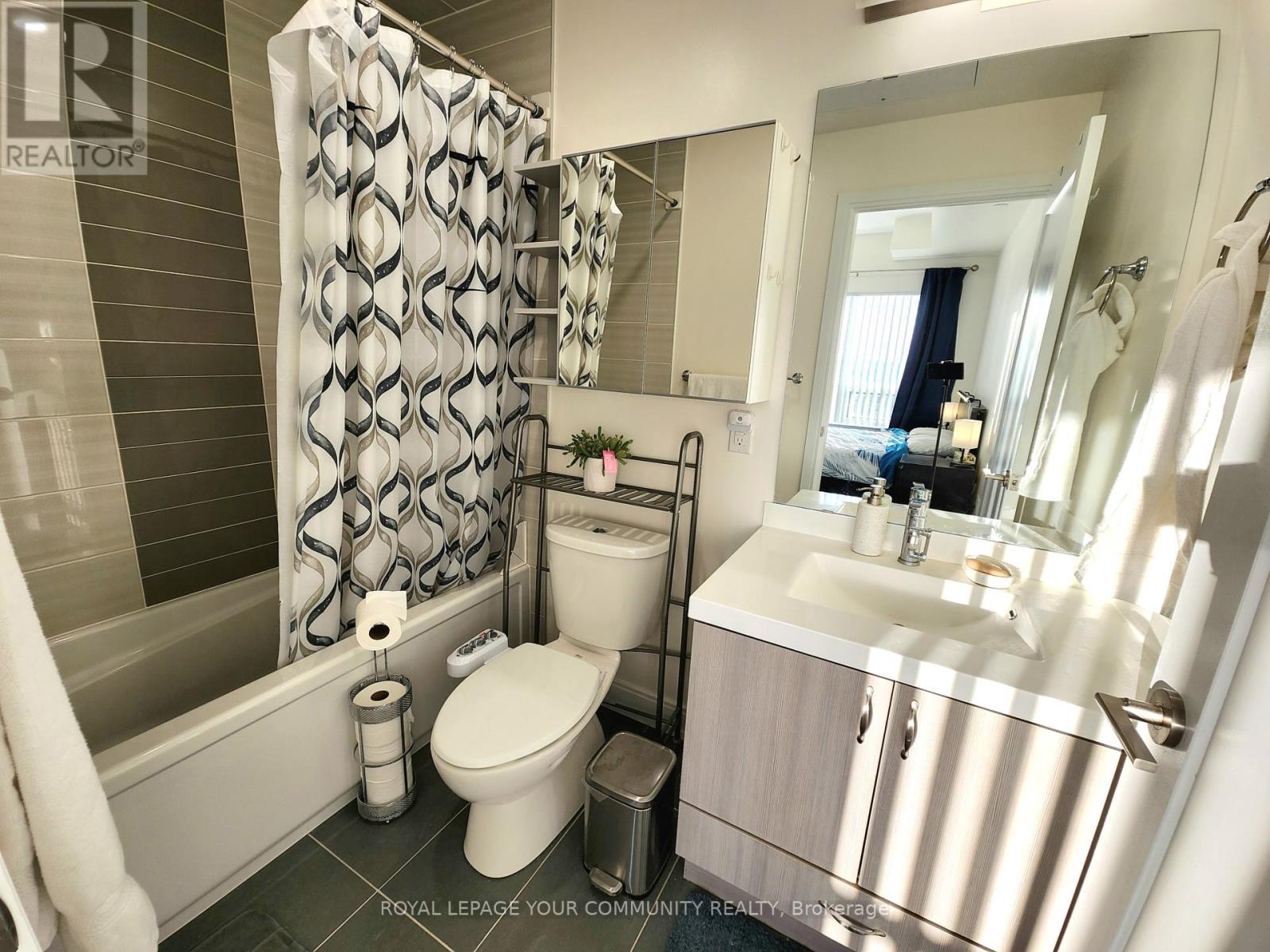 619 - 540 Bur Oak Avenue, Markham, Ontario  L6C 0Y2 - Photo 11 - N12398861