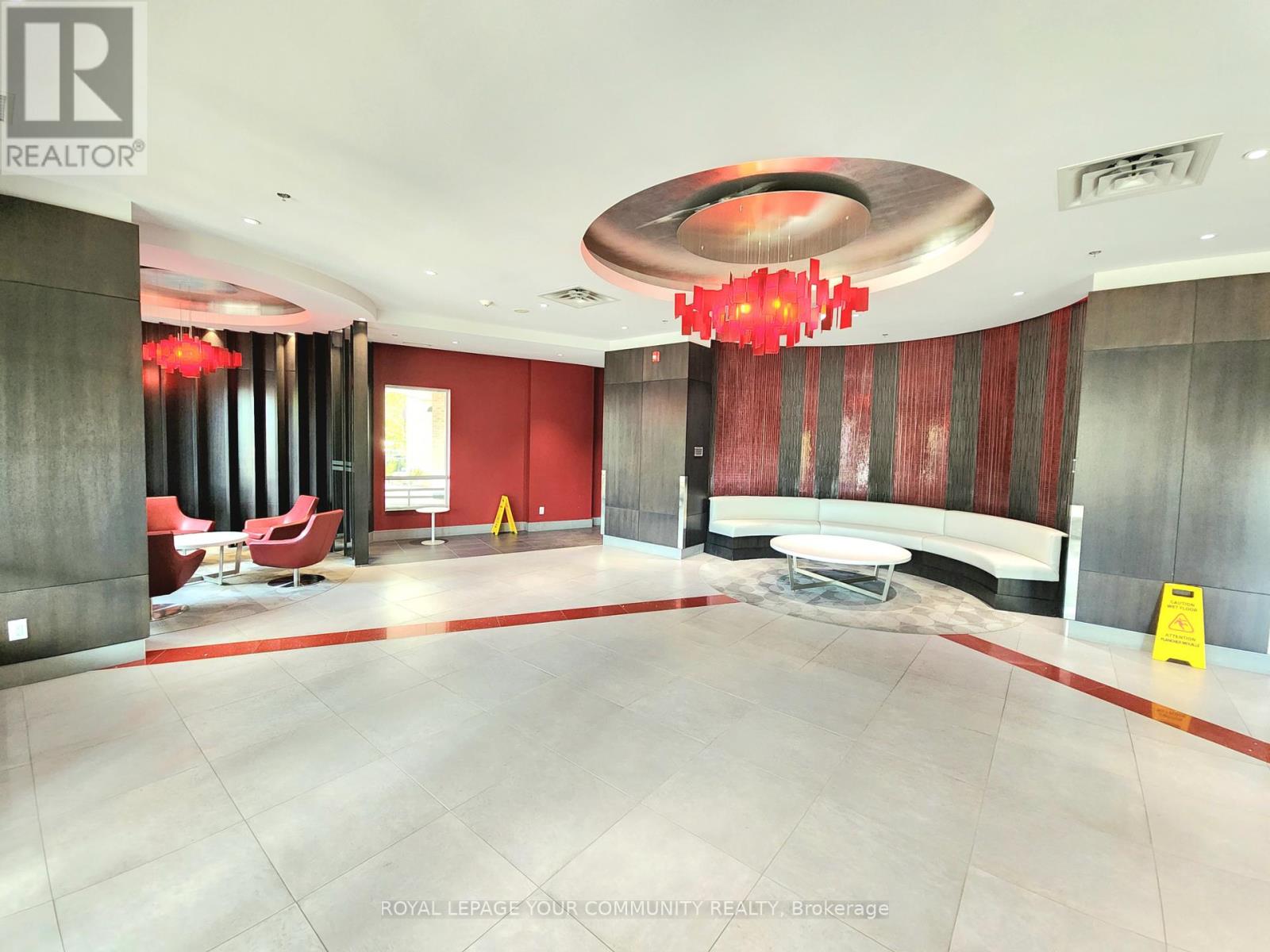 619 - 540 Bur Oak Avenue, Markham, Ontario  L6C 0Y2 - Photo 2 - N12398861
