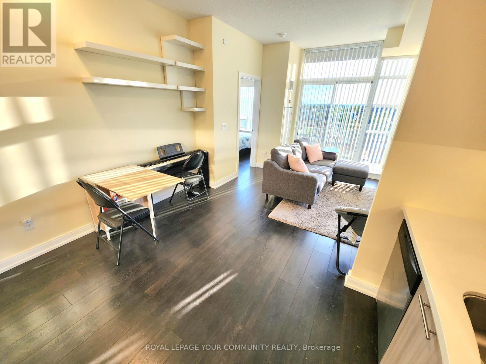 619 - 540 Bur Oak Avenue, Markham, Ontario  L6C 0Y2 - Photo 5 - N12398861