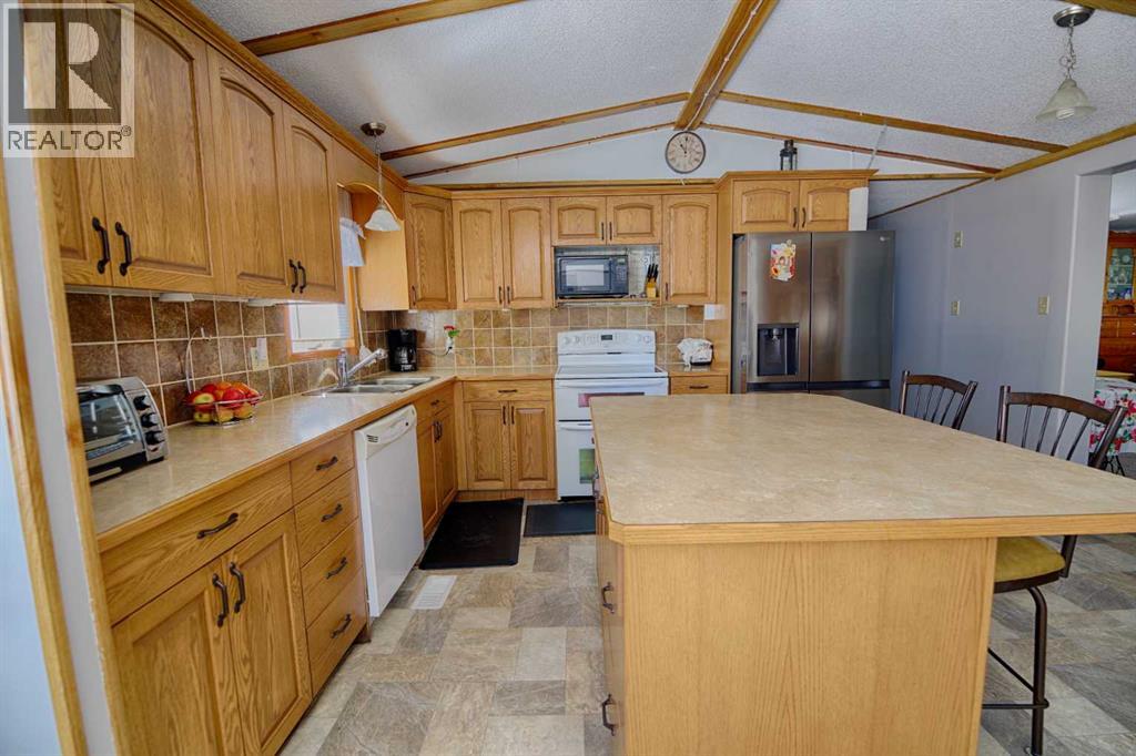 120 North Avenue, Enchant, Alberta  T0K 0V0 - Photo 8 - A2218118