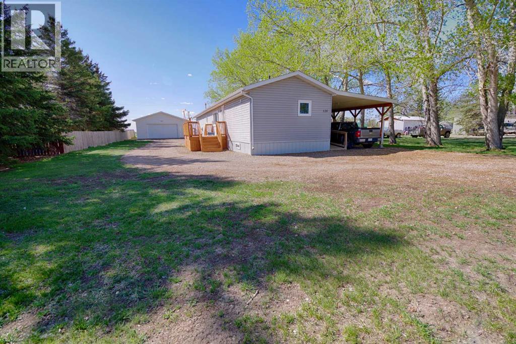 120 North Avenue, Enchant, Alberta  T0K 0V0 - Photo 3 - A2218118