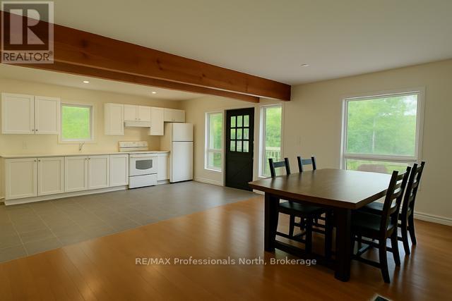 1019 Springdale Shores Pvt, Bracebridge, Ontario  P1L 1W9 - Photo 3 - X12398879