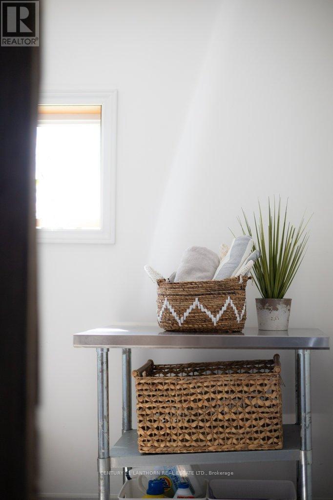 986 Black Road, Prince Edward County, Ontario  K0K 1W0 - Photo 22 - X12398881