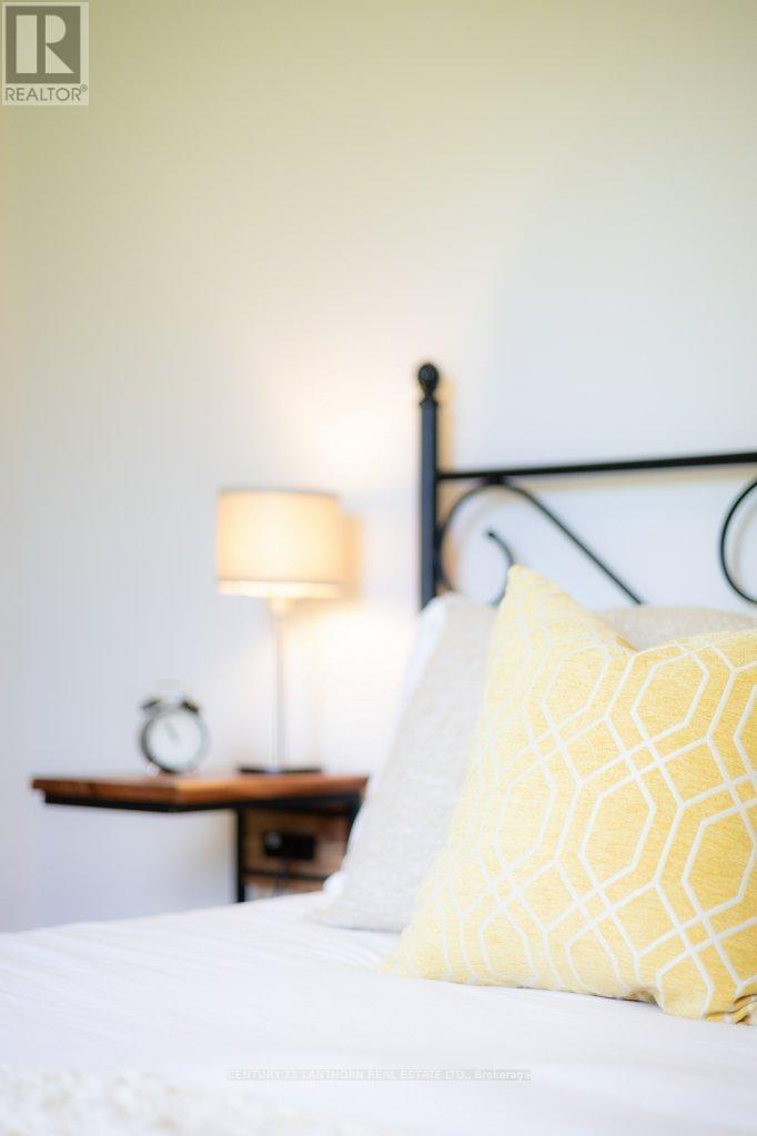 986 Black Road, Prince Edward County, Ontario  K0K 1W0 - Photo 32 - X12398881