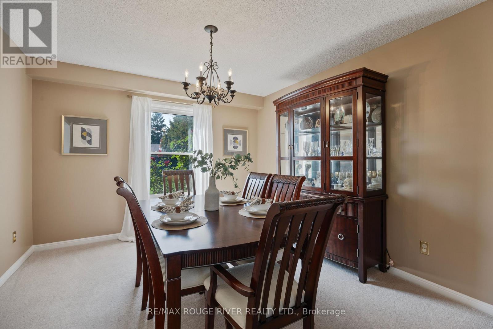 12 Woodlawn Court, Whitby, Ontario  L1N 6R4 - Photo 12 - E12398837