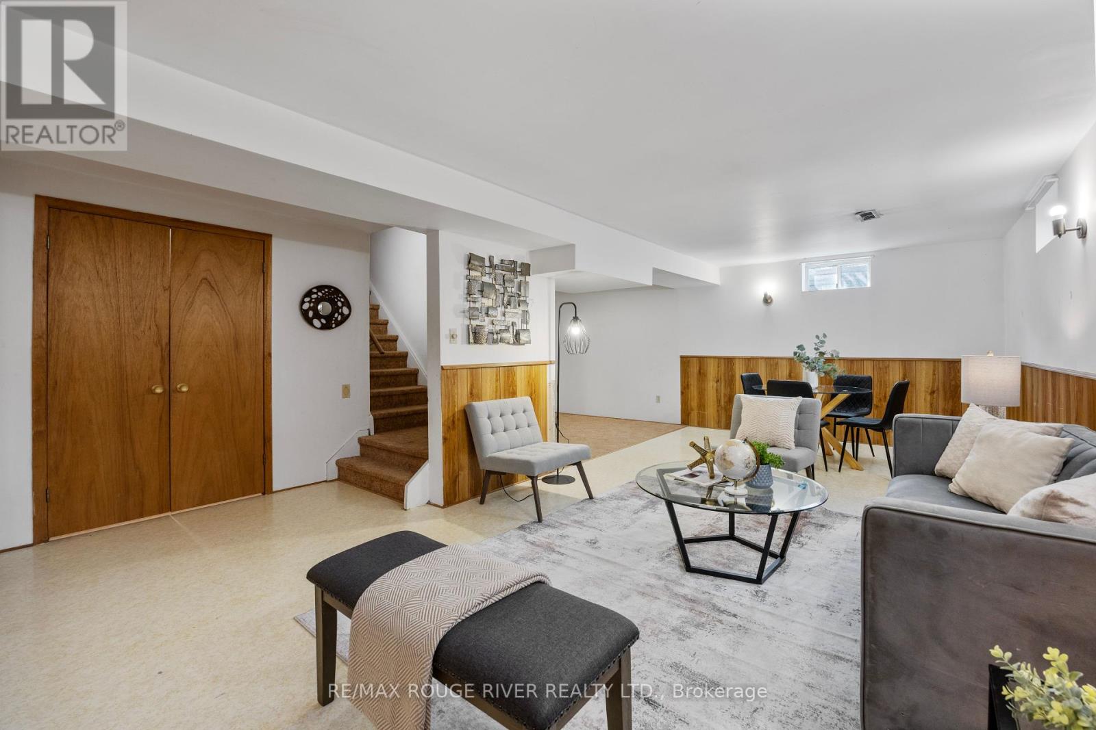 12 Woodlawn Court, Whitby, Ontario  L1N 6R4 - Photo 40 - E12398837