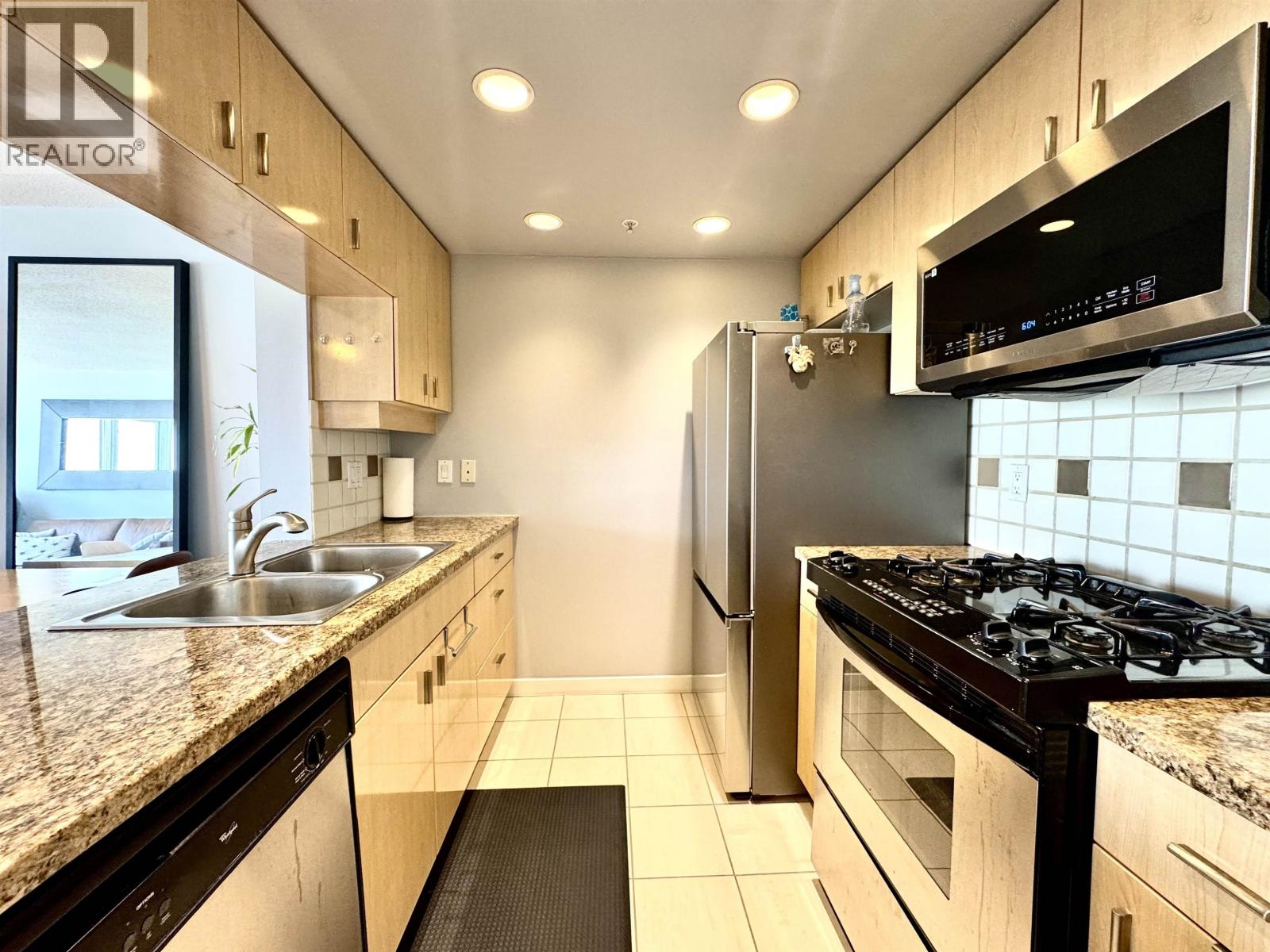 3202 1033 Marinaside Crescent, Vancouver, British Columbia  V6Z 3A3 - Photo 7 - R3035167