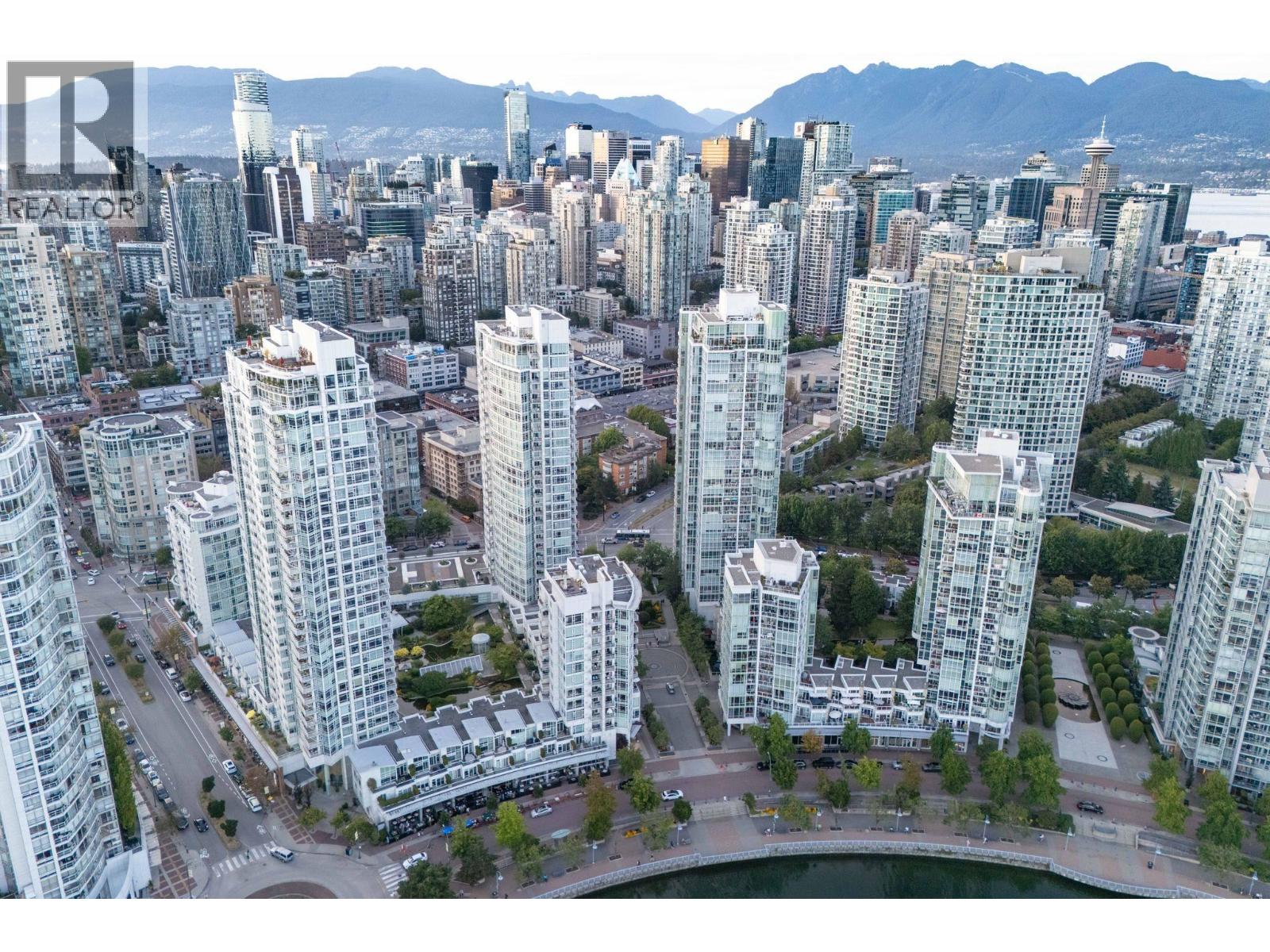 133 Aquarius Mews, Vancouver, British Columbia  V6Z 2Z1 - Photo 30 - R3036907