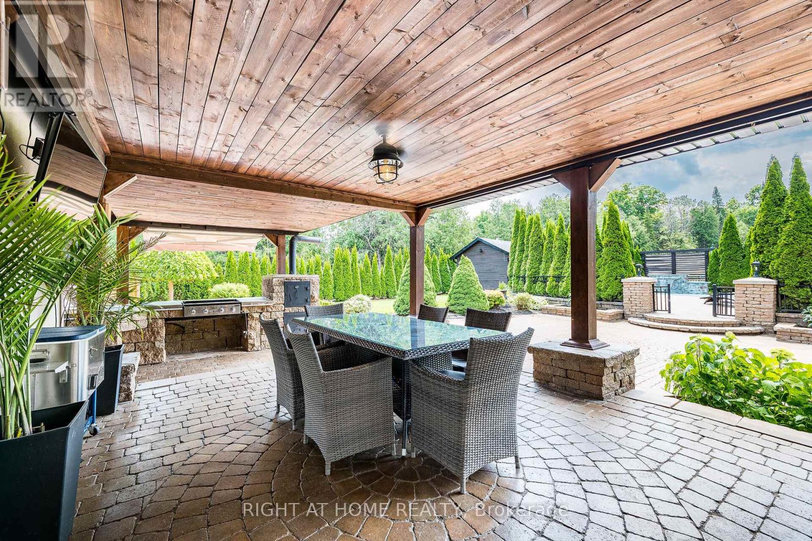 13640 Guelph Line, Milton, Ontario  L0P 1B0 - Photo 31 - W12398862