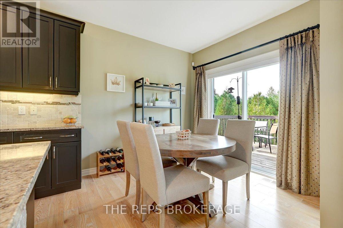 206 Country Lane Drive W, Beckwith, Ontario  K7C 3P2 - Photo 11 - X12398885