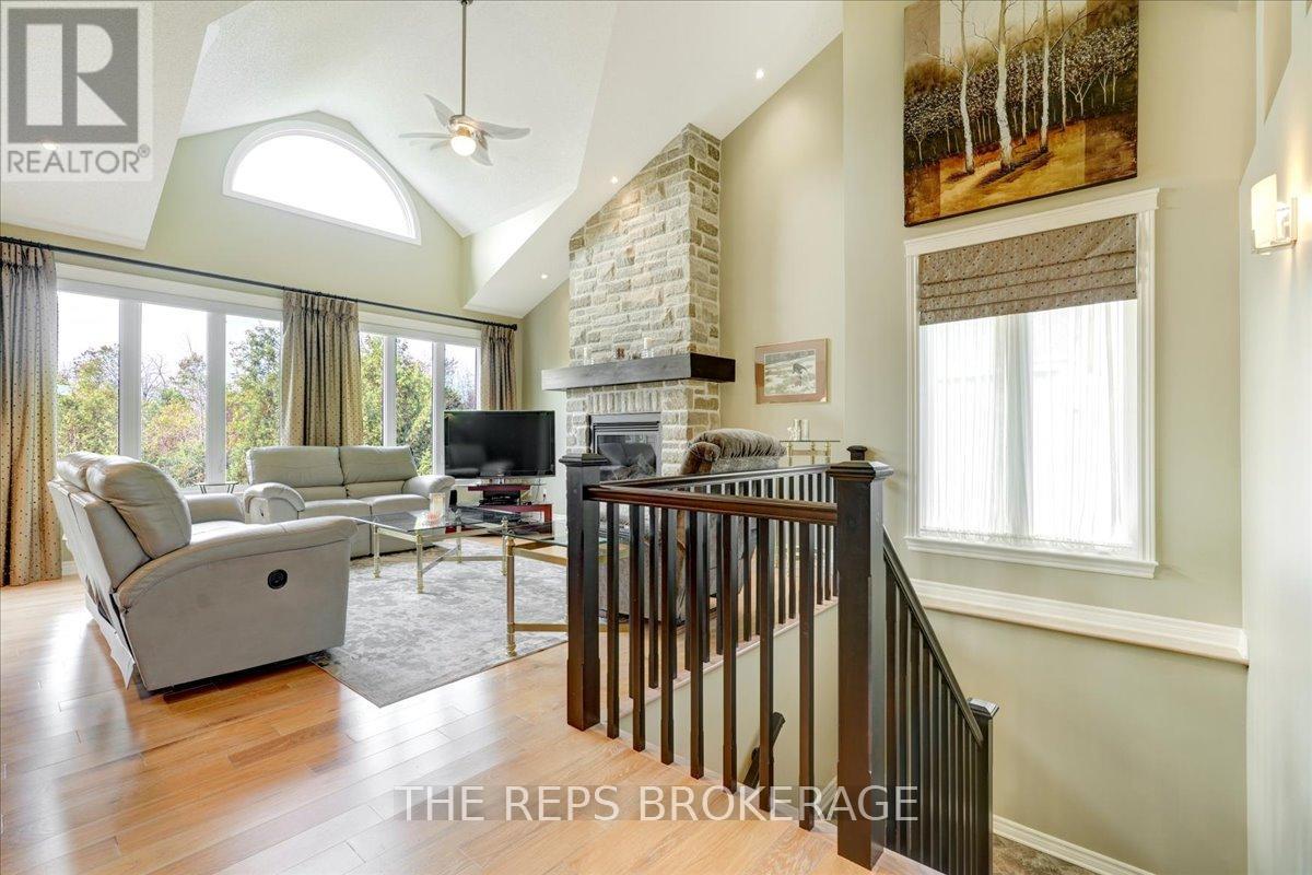 206 Country Lane Drive W, Beckwith, Ontario  K7C 3P2 - Photo 5 - X12398885