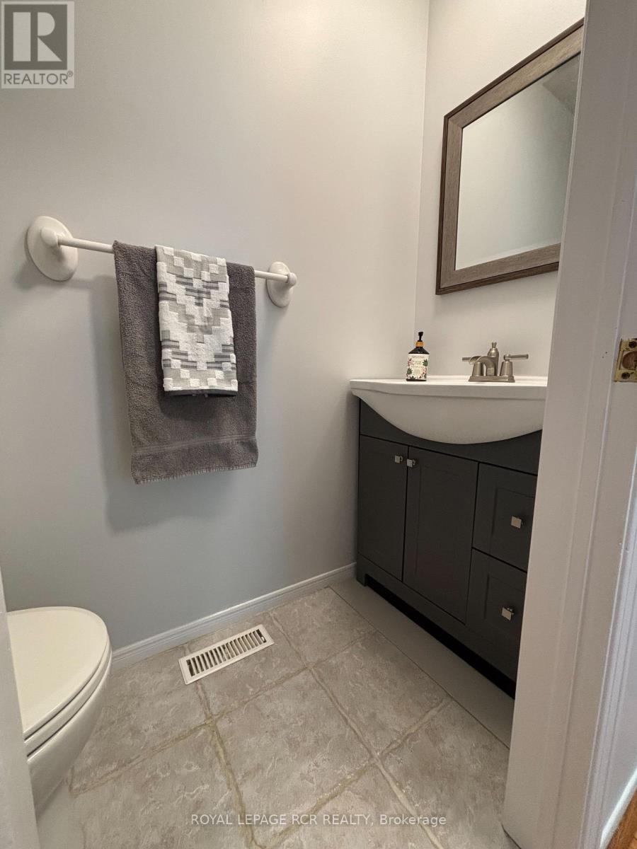 14 Forrestwood Crescent, East Gwillimbury, Ontario  L9N 1C7 - Photo 15 - N12396662