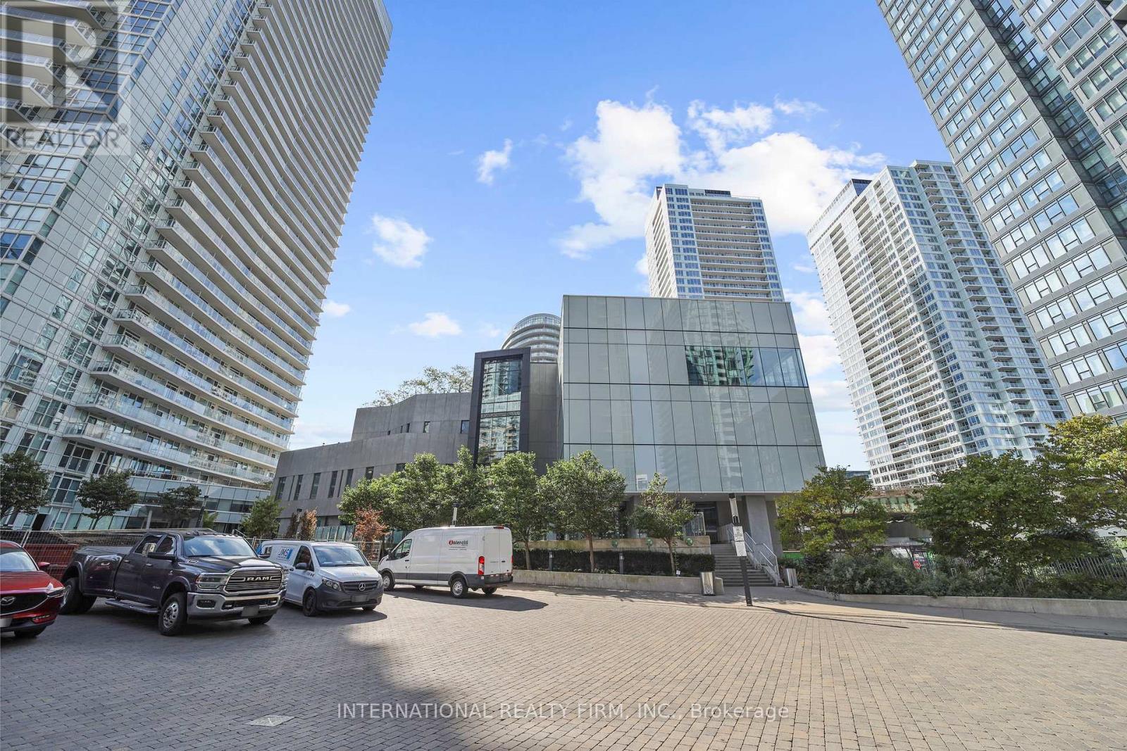 2112 - 85 Queens Wharf Road, Toronto (Waterfront Communities), Ontario  M5V 0J9 - Photo 22 - C12396674
