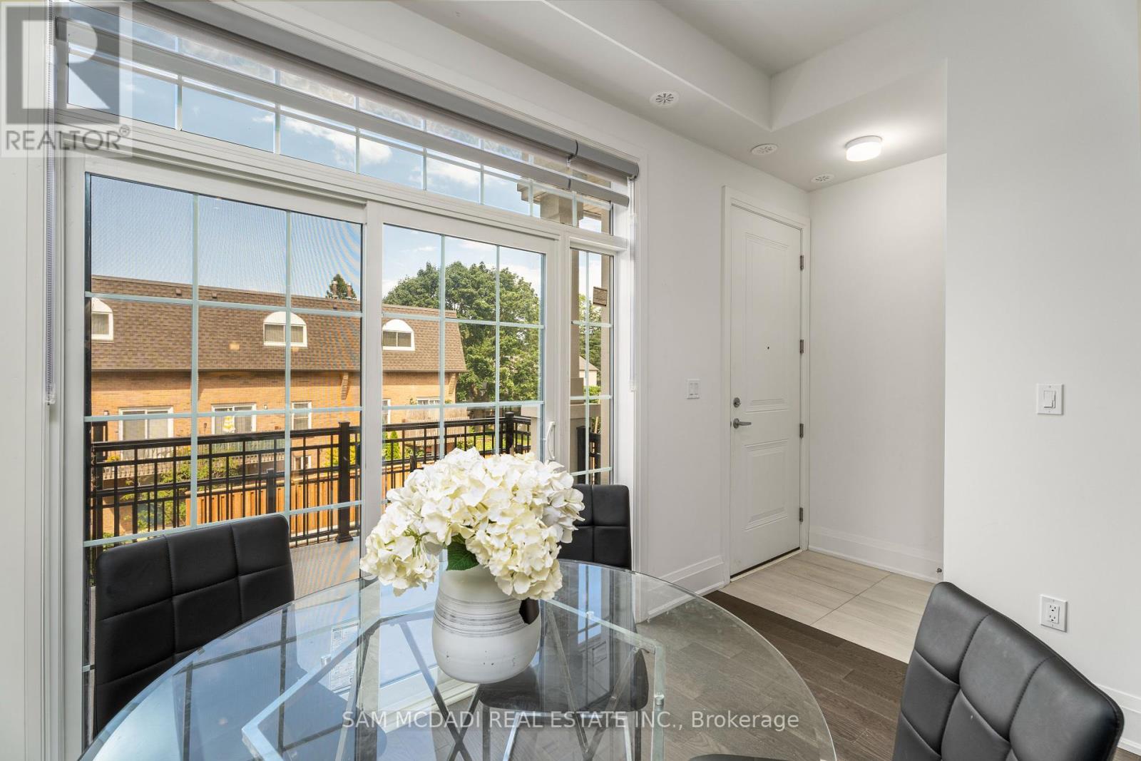21 - 95 Brookfield Road, Oakville, Ontario  L6K 2Y8 - Photo 3 - W12398884