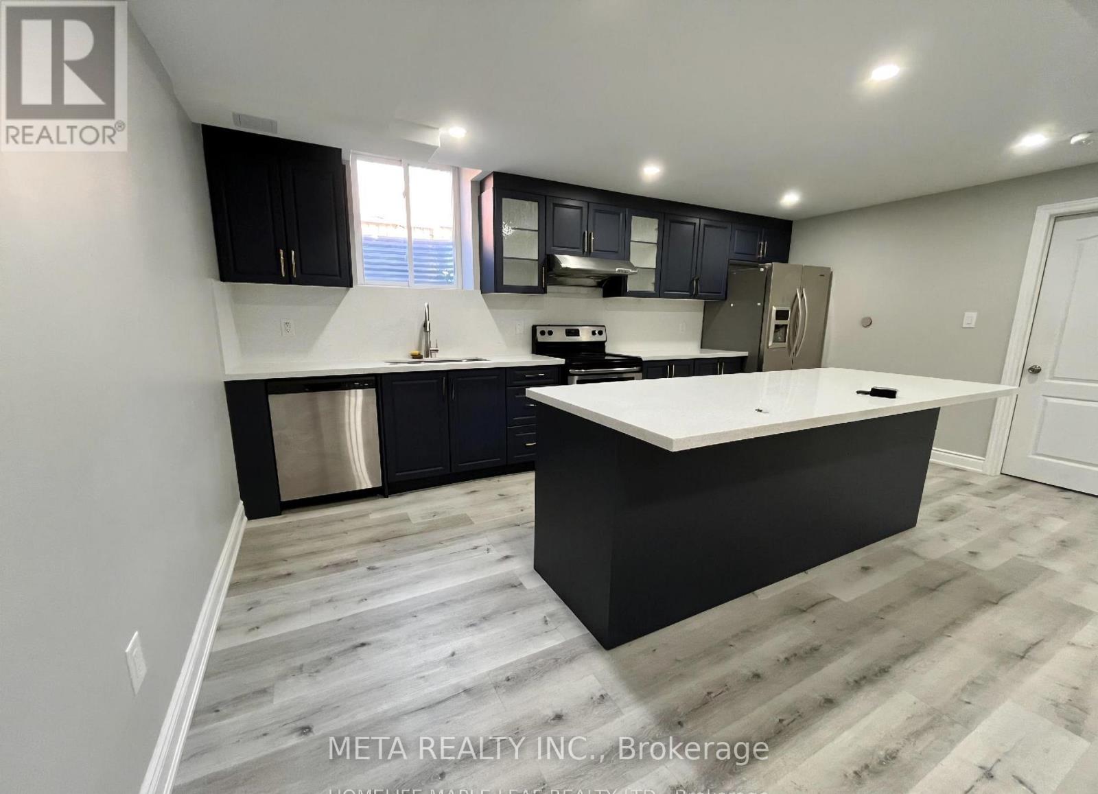 29 Argelia Crescent, Brampton, Ontario  L6X 5N5 - Photo 8 - W12398886