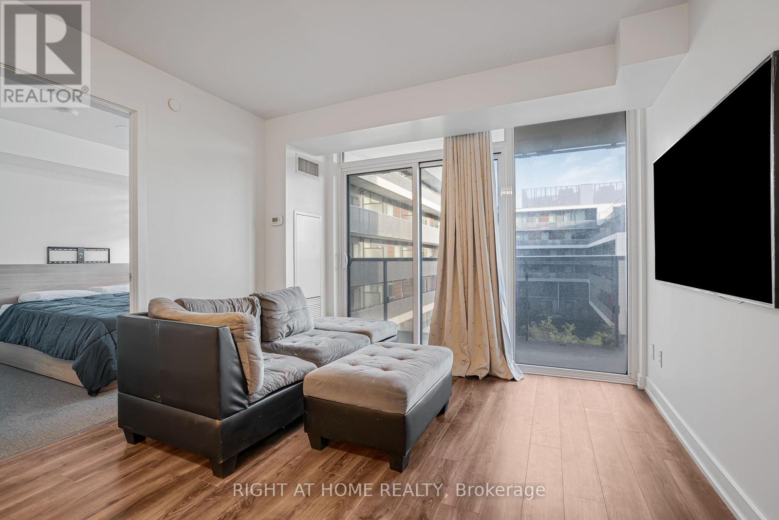 602 - 120 Varna Drive, Toronto, Ontario  M6A 0B3 - Photo 3 - W12366759