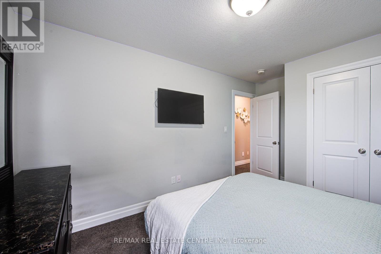 943 Downing Drive, Woodstock, Ontario  N4T 0E1 - Photo 35 - X12398876
