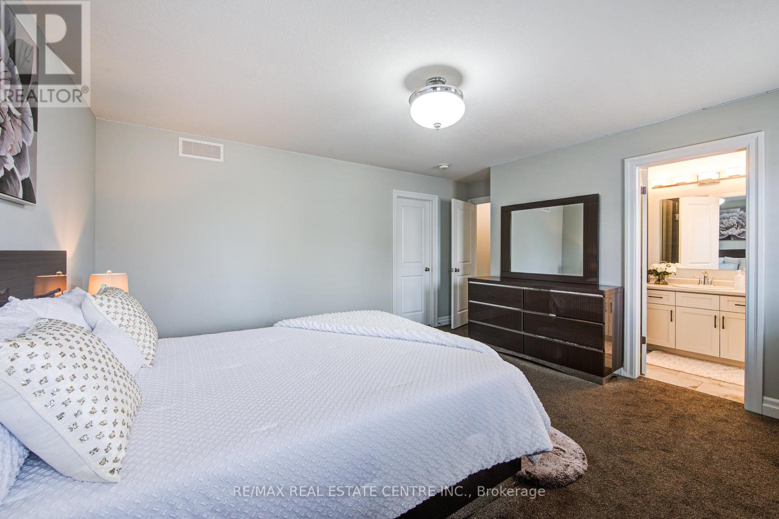943 Downing Drive, Woodstock, Ontario  N4T 0E1 - Photo 38 - X12398876