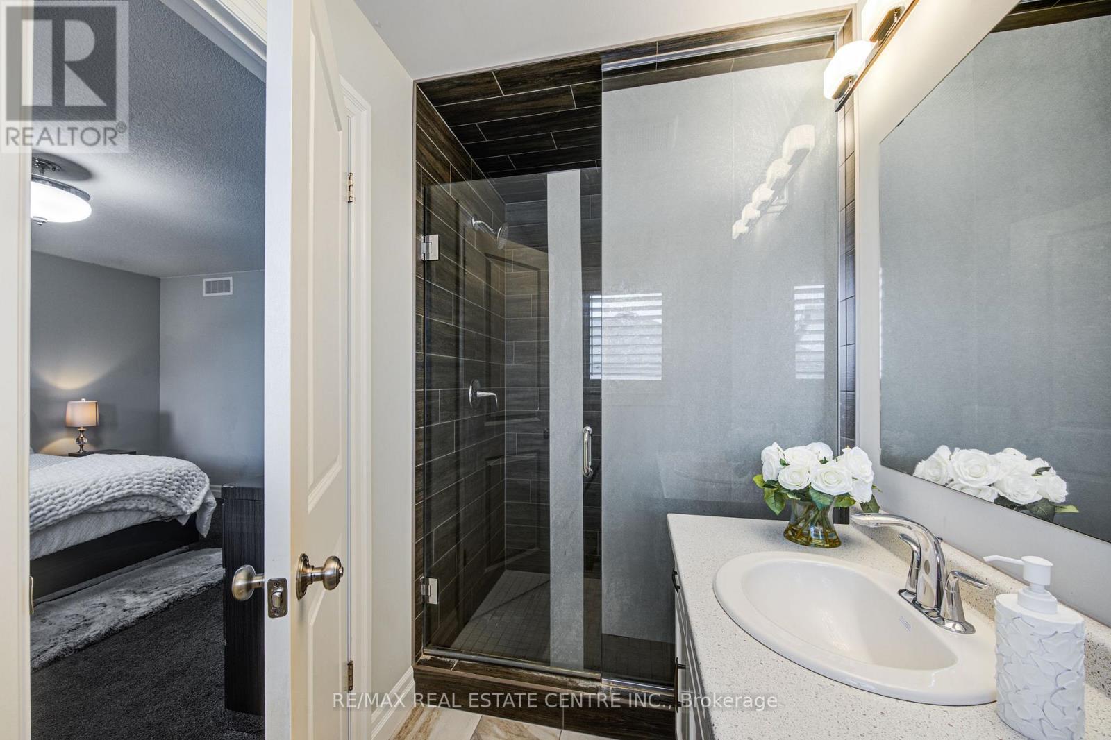 943 Downing Drive, Woodstock, Ontario  N4T 0E1 - Photo 40 - X12398876