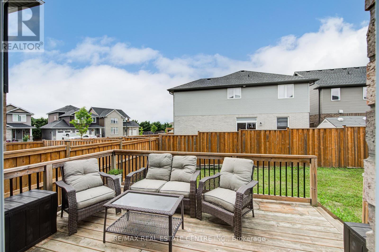 943 Downing Drive, Woodstock, Ontario  N4T 0E1 - Photo 46 - X12398876