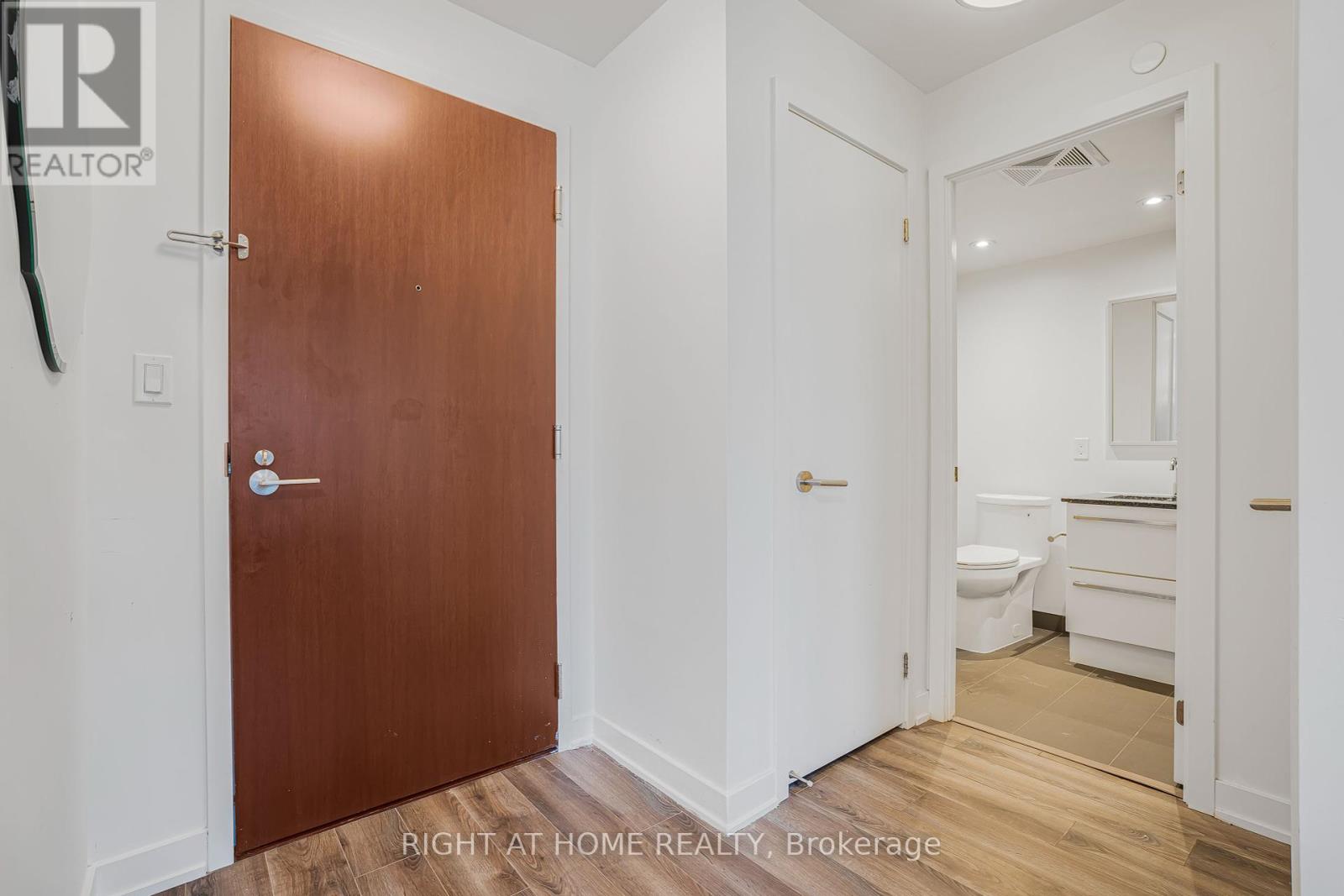 602 - 120 Varna Drive, Toronto, Ontario  M6A 0B3 - Photo 8 - W12366759