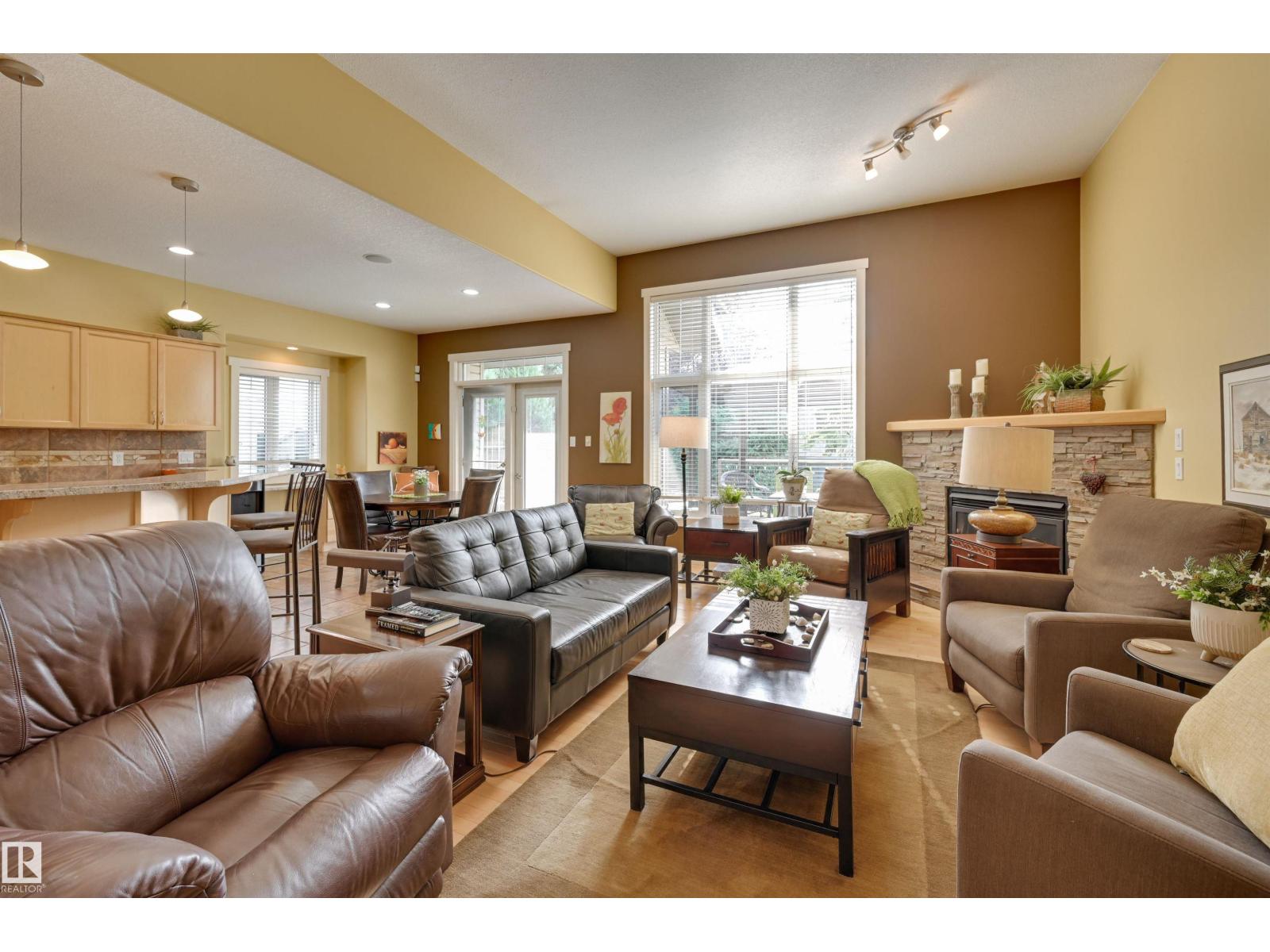 939 Haliburton Rd Nw, Edmonton, Alberta  T6R 2Z6 - Photo 10 - E4457364