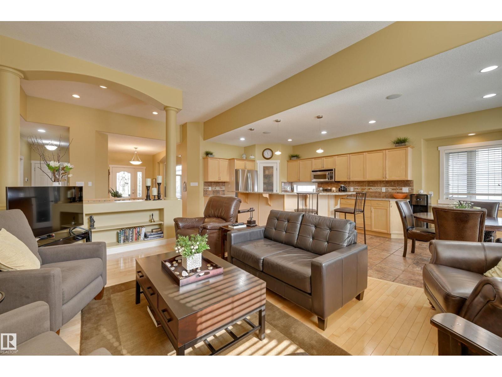 939 Haliburton Rd Nw, Edmonton, Alberta  T6R 2Z6 - Photo 12 - E4457364