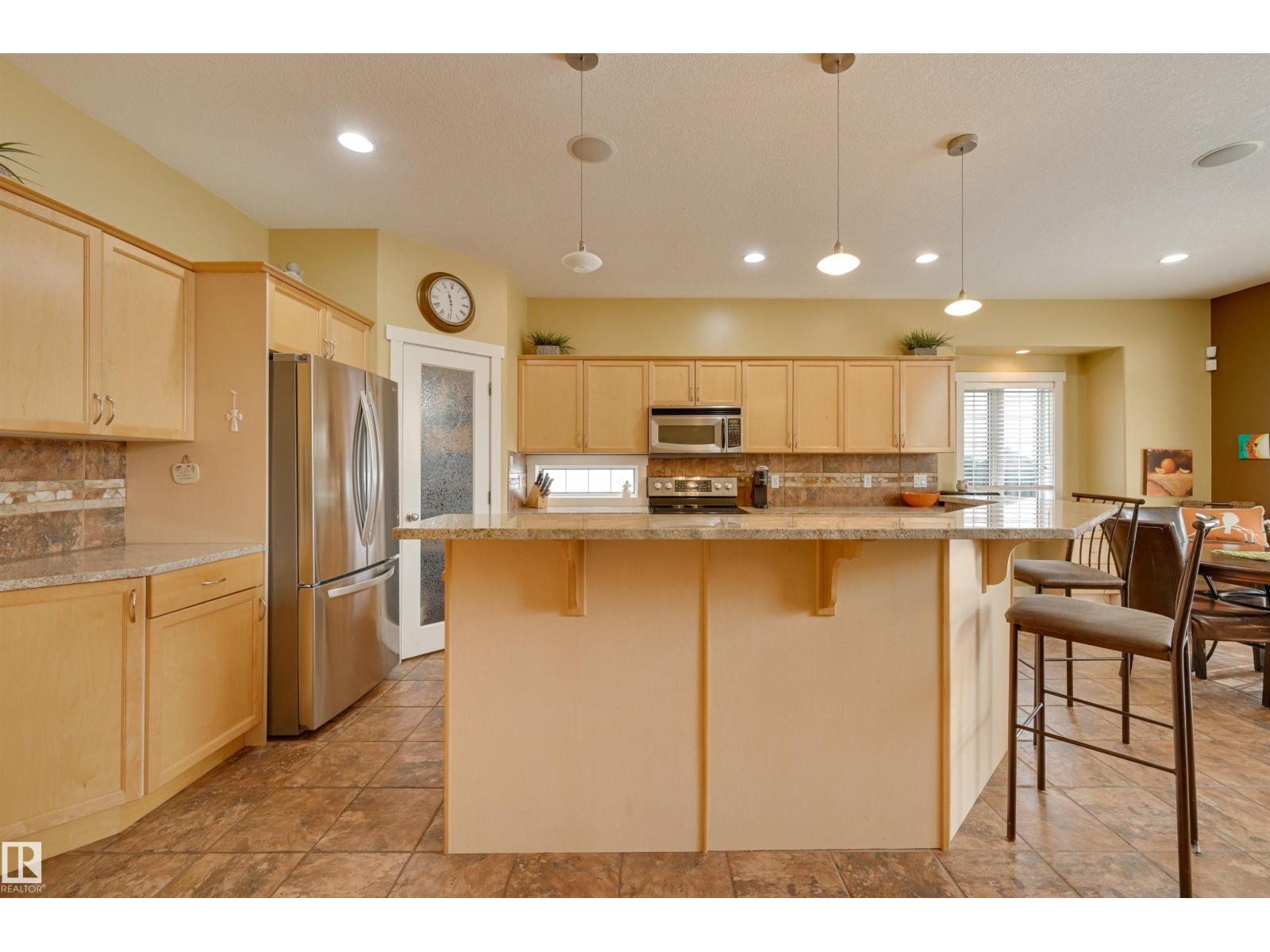939 Haliburton Rd Nw, Edmonton, Alberta  T6R 2Z6 - Photo 18 - E4457364