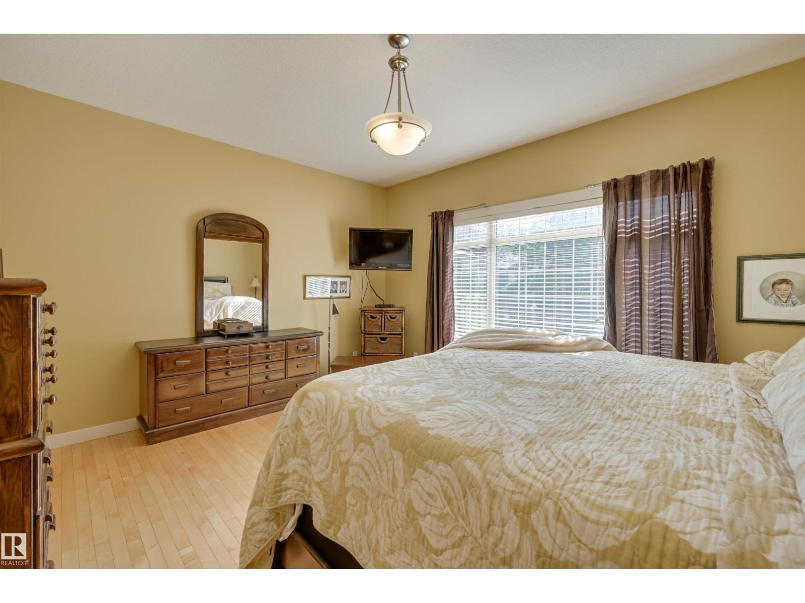 939 Haliburton Rd Nw, Edmonton, Alberta  T6R 2Z6 - Photo 33 - E4457364