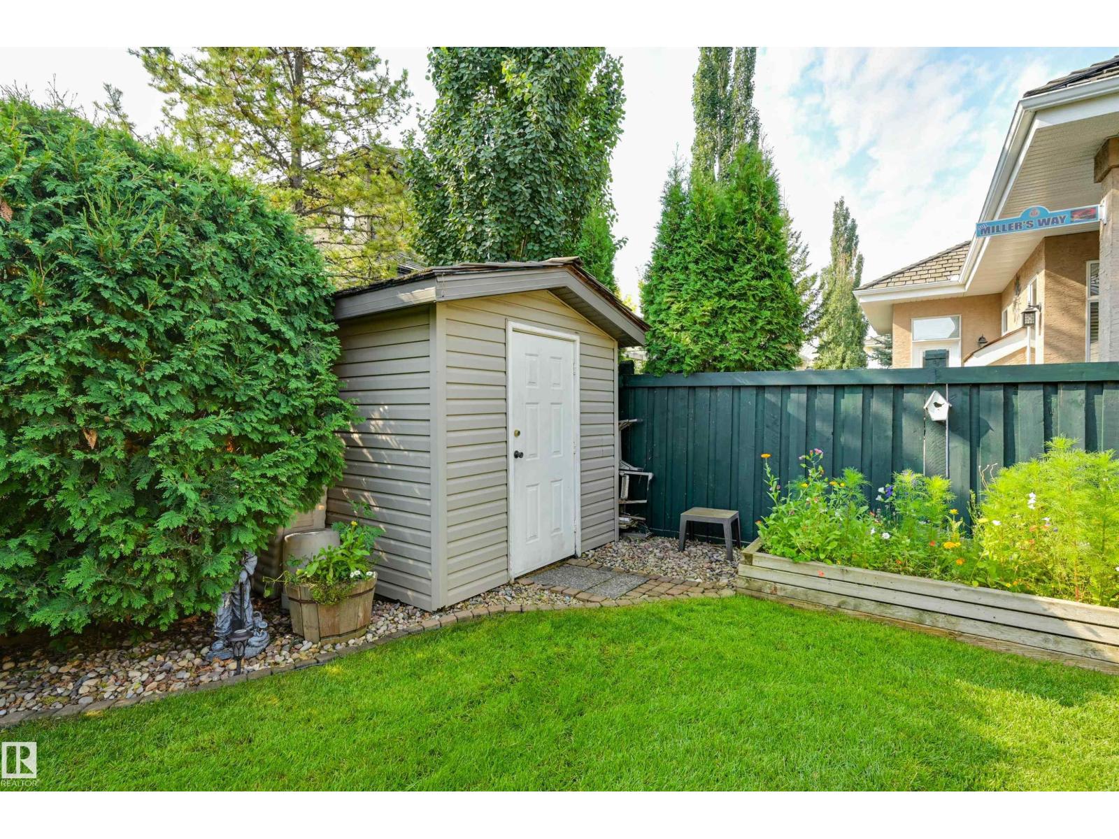 939 Haliburton Rd Nw, Edmonton, Alberta  T6R 2Z6 - Photo 51 - E4457364