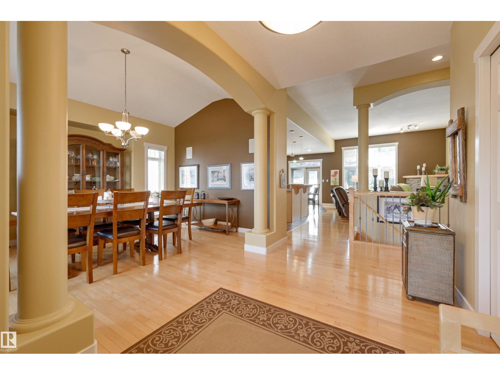 939 Haliburton Rd Nw, Edmonton, Alberta  T6R 2Z6 - Photo 6 - E4457364