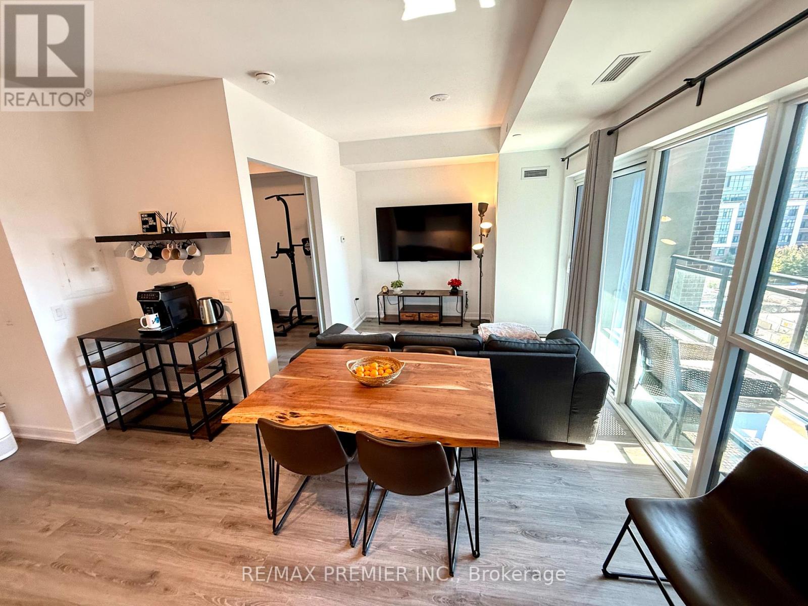515 - 25 Neighbourhood Lane, Toronto, Ontario  M8Y 0C4 - Photo 13 - W12398901