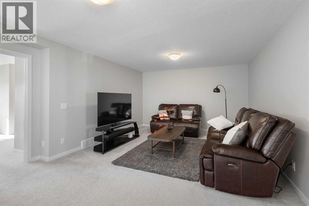 33 Walcrest Way Se, Calgary, Alberta  T2X 4G4 - Photo 16 - A2253116
