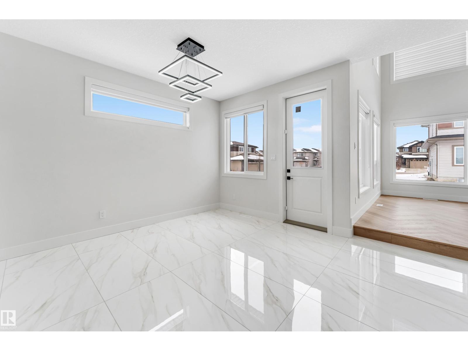 Property at 4000 44 AV image 3